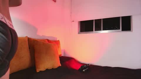   online show from November 24, 2025, 6:57 am