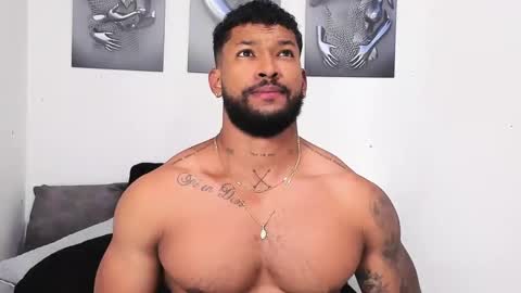 Snapshot of nathanielgrey1 chatting on February 25, 2025, 11:00 pm Nathaniel Grey online show from February 25, 2025, 11:00 pm