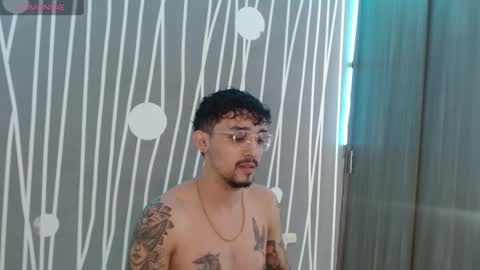nathanray99 online show from December 31, 2024, 4:25 pm