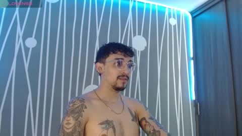 nathanray99 online show from January 6, 2025, 3:19 pm