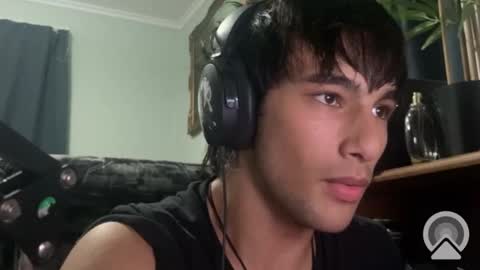 native_boy2 online show from February 11, 2025, 5:26 am