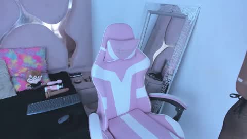 Snapshot of natsumiht chatting on October 11, 2025, 5:17 am natsumiht online show from October 11, 2025, 5:17 am