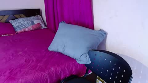 Snapshot of natty_01 chatting on December 5, 2024, 6:21 am natalia online show from December 5, 2024, 6:21 am