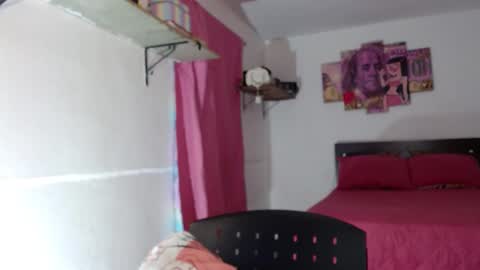 Snapshot of natty_01 chatting on December 23, 2024, 10:42 am natalia online show from December 23, 2024, 10:42 am