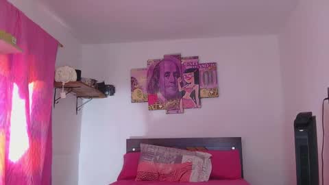 Snapshot of natty_01 chatting on December 28, 2024, 2:21 pm natalia online show from December 28, 2024, 2:21 pm