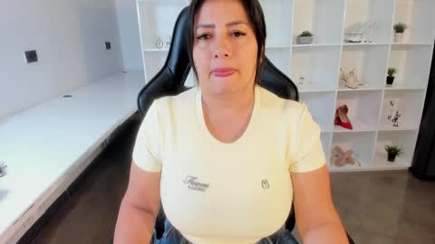 Jazmin Bigboobs online show from June 6, 2026, 7:51 pm