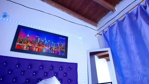 Snapshot of naturalboobs1 chatting on December 24, 2024, 6:33 am Annie online show from December 24, 2024, 6:33 am