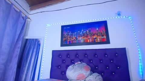 Snapshot of naturalboobs1 chatting on February 6, 2025, 9:32 am Annie online show from February 6, 2025, 9:32 am