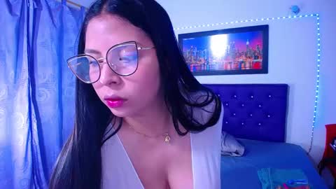 Snapshot of naturalboobs1 chatting on March 6, 2025, 3:13 am Annie online show from March 6, 2025, 3:13 am