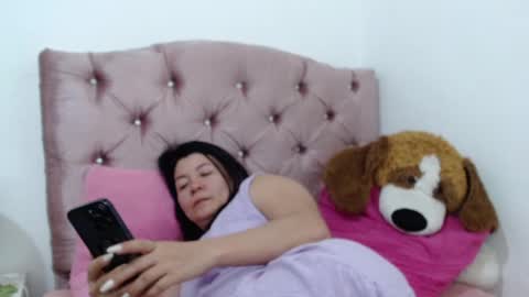 Snapshot of naturally_mature chatting on February 9, 2025, 9:58 am Sammy online show from February 9, 2025, 9:58 am