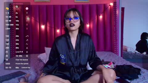 Gwen  online show from January 31, 2025, 10:42 pm