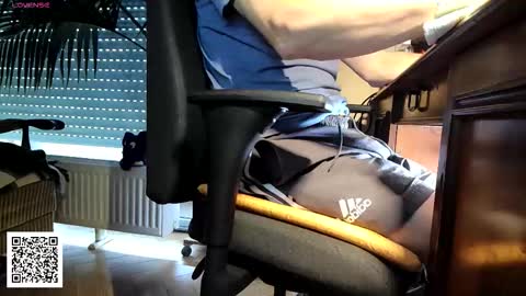 Snapshot of nature_x chatting on October 24, 2025, 8:11 am Nature online show from October 24, 2025, 8:11 am