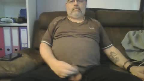 Snapshot of naturistmale45 chatting on January 17, 2025, 10:44 am naturistmale45 online show from January 17, 2025, 10:44 am