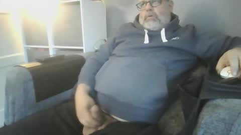 Snapshot of naturistmale45 chatting on November 22, 2025, 3:11 pm naturistmale45 online show from November 22, 2025, 3:11 pm