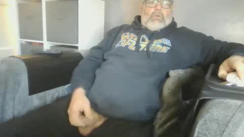 Snapshot of naturistmale45 chatting on November 24, 2025, 8:47 am naturistmale45 online show from November 24, 2025, 8:47 am