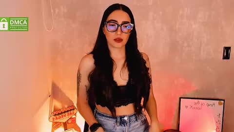 Snapshot of natval_ chatting on December 7, 2024, 11:07 am Natalia Valeria online show from December 7, 2024, 11:07 am