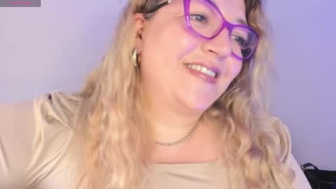 Nataly online show from April 23, 2026, 5:37 pm