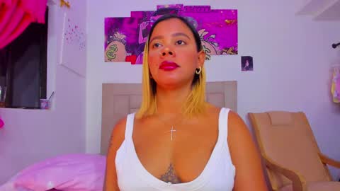 Snapshot of naty_coxx chatting on February 8, 2025, 11:24 pm NATY COXX online show from February 8, 2025, 11:24 pm