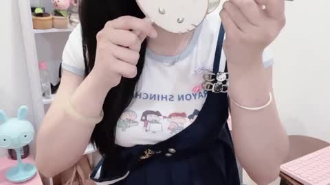Kiki online show from May 6, 2026, 2:19 am