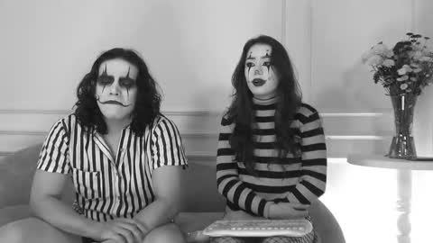 IG nattichips online show from September 9, 2025, 12:43 am