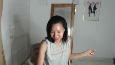 Snapshot of natzumi_mcqueen chatting on April 27, 2026, 9:51 am Stella Mcqueen online show from April 27, 2026, 9:51 am