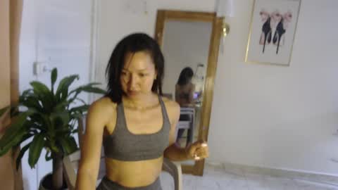Snapshot of natzumi_mcqueen chatting on May 9, 2026, 3:39 pm Stella Mcqueen online show from May 9, 2026, 3:39 pm