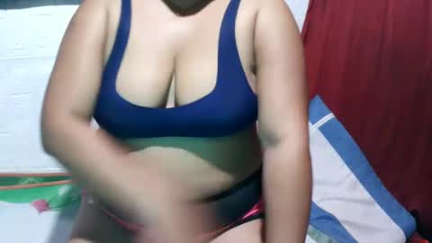 Hannah online show from February 15, 2025, 10:44 am