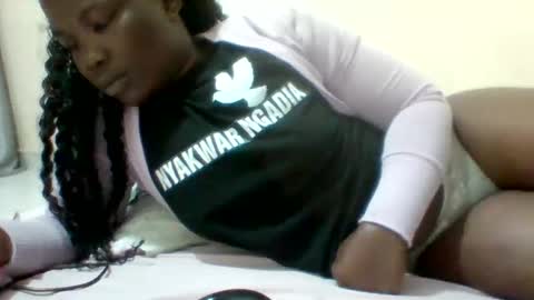 Snapshot of naughty_baddie5 chatting on May 19, 2026, 5:14 am candy online show from May 19, 2026, 5:14 am