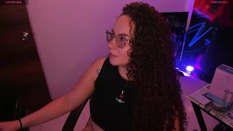 Snapshot of naughty_butt chatting on May 15, 2026, 6:31 am Megan online show from May 15, 2026, 6:31 am