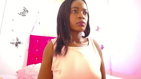 Snapshot of naughty_choko chatting on April 17, 2026, 11:30 pm L I S S online show from April 17, 2026, 11:30 pm