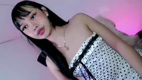 itsyourgirl kiara online show from June 23, 2026, 10:57 am