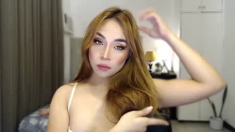 Queen Jess online show from July 15, 2026, 7:35 am