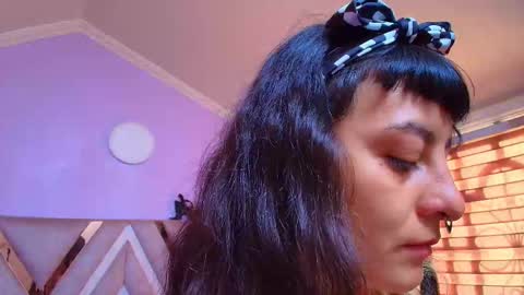 Kitten online show from October 9, 2025, 11:30 am