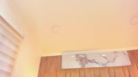 Kitten online show from May 12, 2026, 10:56 am