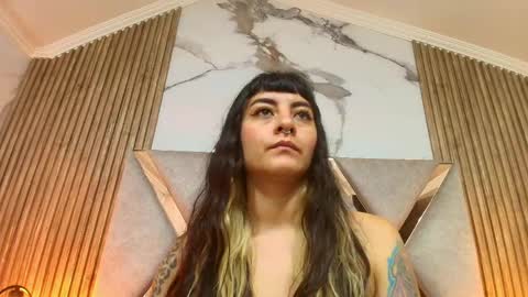 Kitten online show from May 28, 2026, 11:18 am