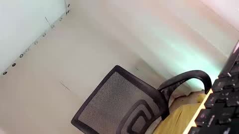 naughty_little_pixie69 online show from April 25, 2026, 2:58 pm