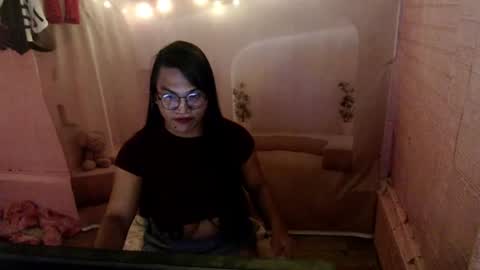 naughty_lorien143 online show from August 9, 2026, 2:11 pm