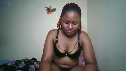 Snapshot of naughtybrownny chatting on May 18, 2026, 8:25 pm MUMU online show from May 18, 2026, 8:25 pm