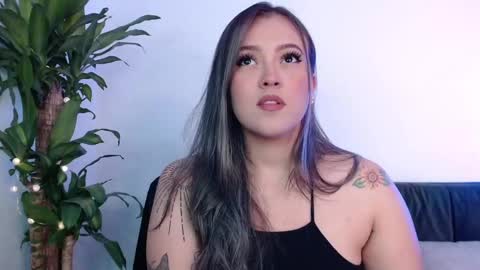 LANAindependent model online show from December 30, 2024, 6:42 am