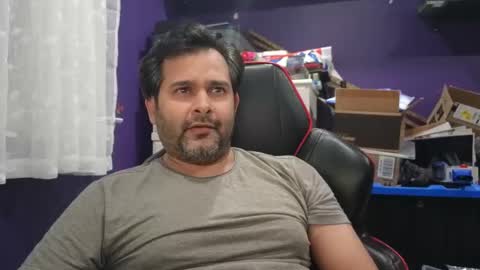 sakhtlaundaz online show from September 26, 2025, 3:32 am