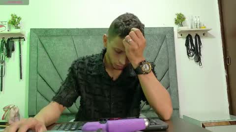 naughtyfusion_os online show from February 23, 2026, 12:46 pm