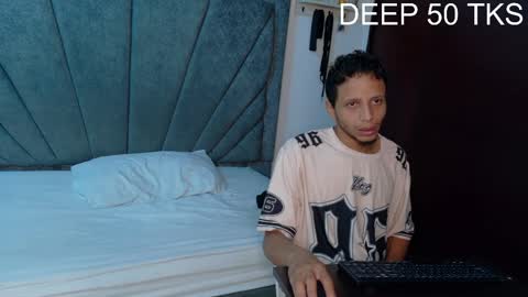 naughtyfusion_os online show from April 1, 2026, 12:39 pm