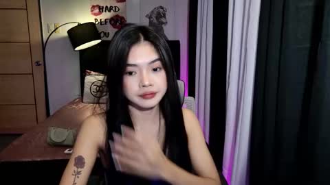 Snapshot of naughtygirl18x chatting on December 13, 2025, 7:53 pm Mitch online show from December 13, 2025, 7:53 pm