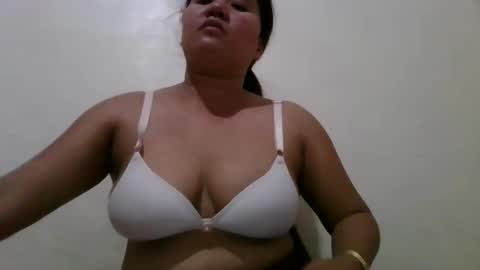 Snapshot of naughtyhotladyxx chatting on February 3, 2026, 4:43 am naughtyhotladyxx online show from February 3, 2026, 4:43 am