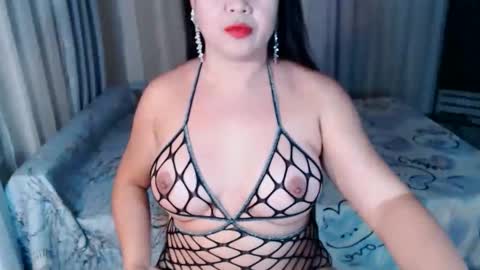 naughtyhotshirley online show from March 6, 2026, 10:50 pm