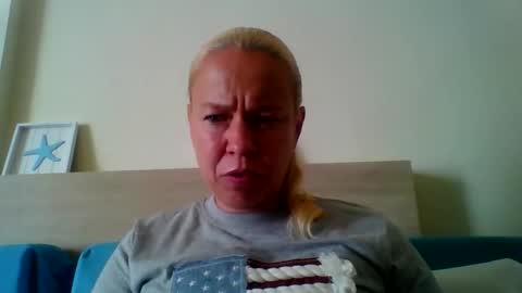 Snapshot of naughtyjennyblondeuk chatting on April 16, 2026, 1:56 pm naughtyjennyblondeuk online show from April 16, 2026, 1:56 pm