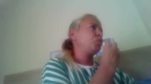 naughtyjennyblondeuk online show from April 28, 2026, 4:56 pm