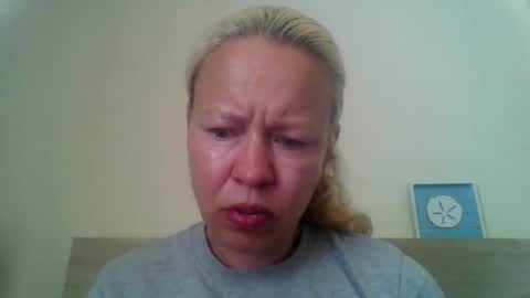 naughtyjennyblondeuk online show from May 2, 2026, 11:37 am