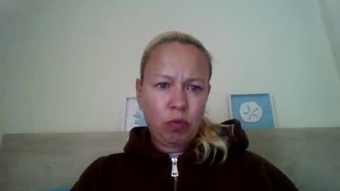 naughtyjennyblondeuk online show from May 5, 2026, 5:10 pm