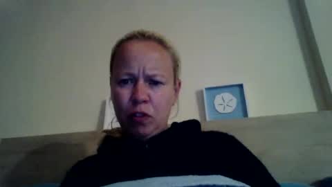 naughtyjennyblondeuk online show from May 11, 2026, 7:22 pm